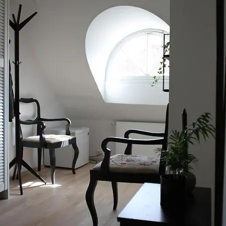アパート Cozy Penthouse In Town Wall *